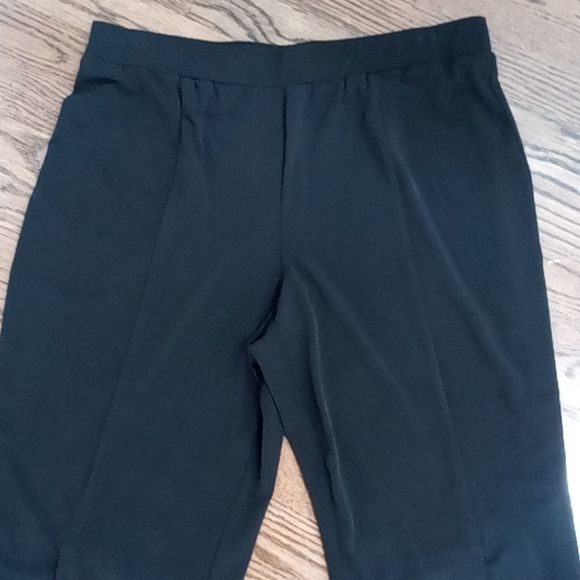 Flared leg pant - Picture 7 of 9